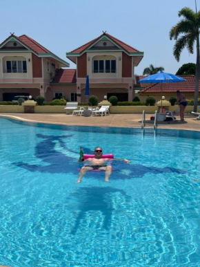 Pool Hus